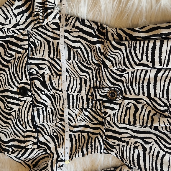 Zebra print trench coat size 36/S - Picture 11 of 17